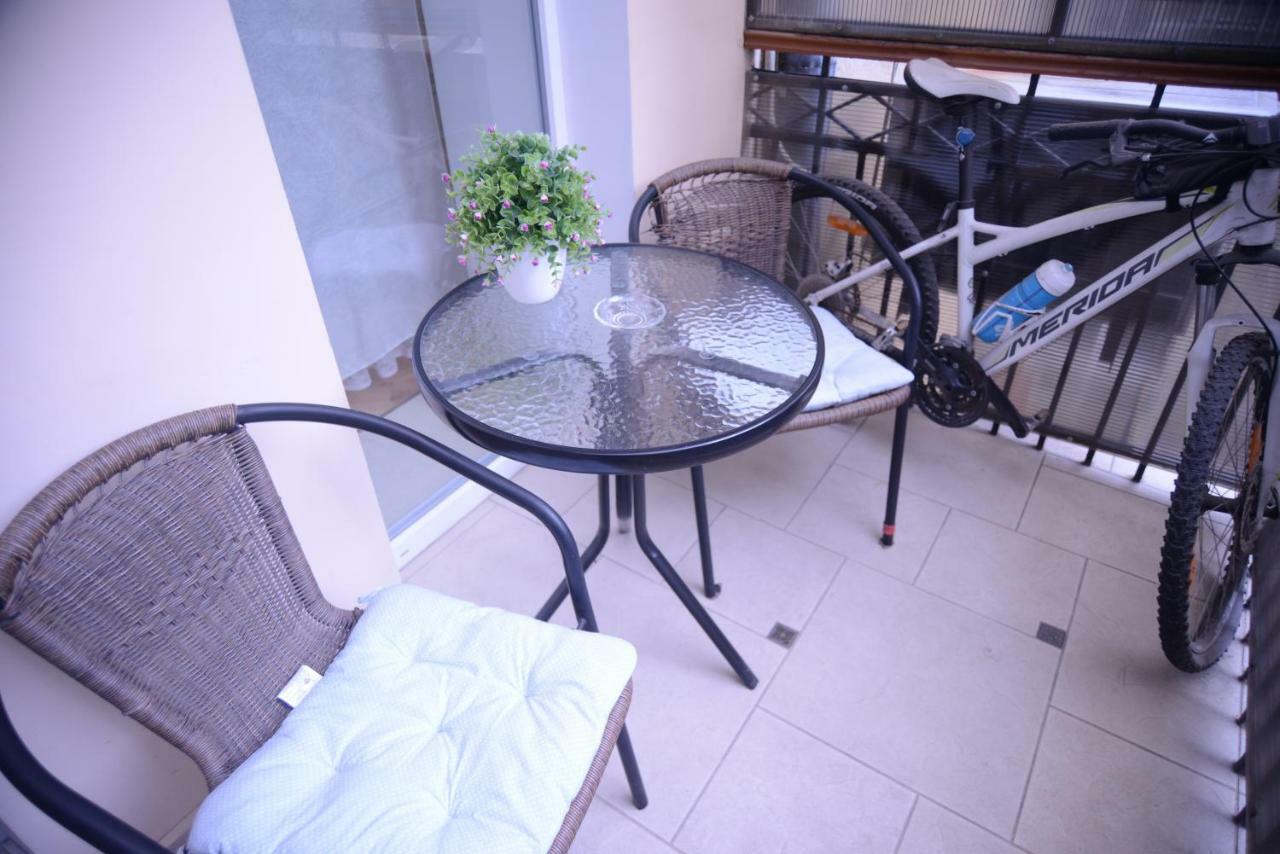 Apartment For Rent On Deribasovskaya Street Odessa Esterno foto